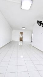 Blk 106 Woodlands Street 13 (Woodlands), HDB 4 Rooms #588896861